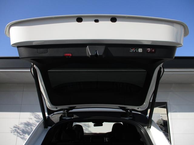 ＥＱＳ ＳＵＶ ＥＱＳ４５０　４Ｍ　ＳＵＶ　ＡＭＧラインパッケージ　デジタルインテリアパッケージ　パノラミックスライディングルーフ　ヘッドアップディスプレイ　３列シート　７人乗り　エアサスペンション　ｍｅコネクト　ナッパレザーシート　パワーシート　シートヒーター（8枚目）