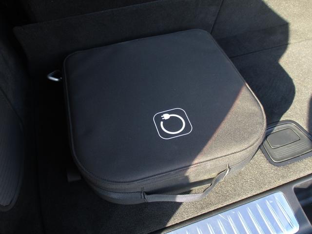 ＥＱＳ ＳＵＶ ＥＱＳ４５０　４Ｍ　ＳＵＶ　ＡＭＧラインパッケージ　デジタルインテリアパッケージ　パノラミックスライディングルーフ　ヘッドアップディスプレイ　３列シート　７人乗り　エアサスペンション　ｍｅコネクト　ナッパレザーシート　パワーシート　シートヒーター（11枚目）