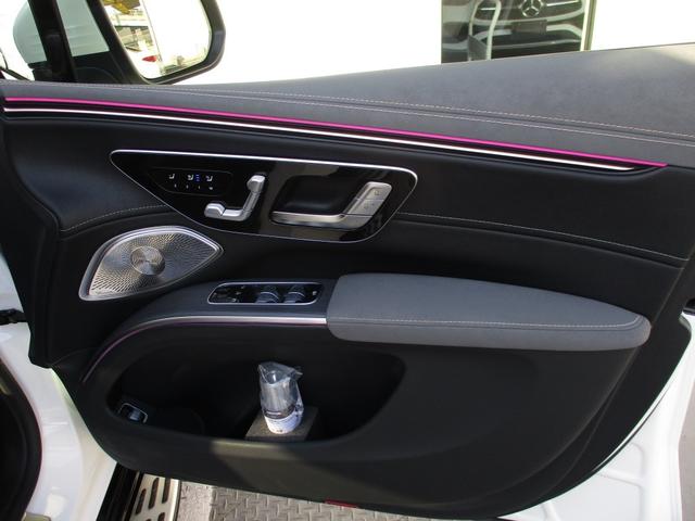 ＥＱＳ ＳＵＶ ＥＱＳ４５０　４Ｍ　ＳＵＶ　ＡＭＧラインパッケージ　デジタルインテリアパッケージ　パノラミックスライディングルーフ　ヘッドアップディスプレイ　３列シート　７人乗り　エアサスペンション　ｍｅコネクト　ナッパレザーシート　パワーシート　シートヒーター（19枚目）