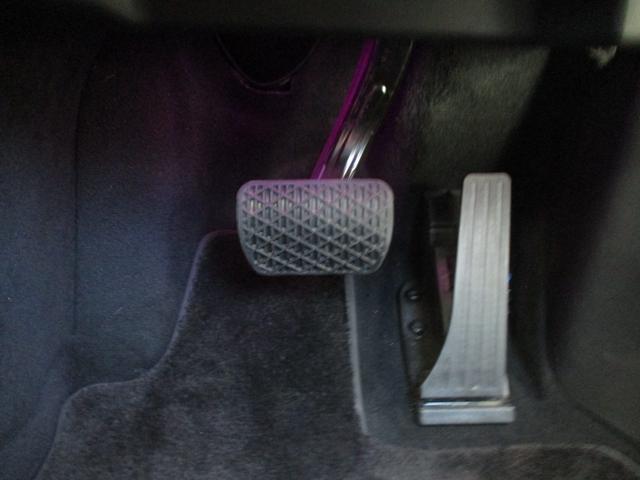 ＥＱＳ ＳＵＶ ＥＱＳ４５０　４Ｍ　ＳＵＶ　ＡＭＧラインパッケージ　デジタルインテリアパッケージ　パノラミックスライディングルーフ　ヘッドアップディスプレイ　３列シート　７人乗り　エアサスペンション　ｍｅコネクト　ナッパレザーシート　パワーシート　シートヒーター（30枚目）