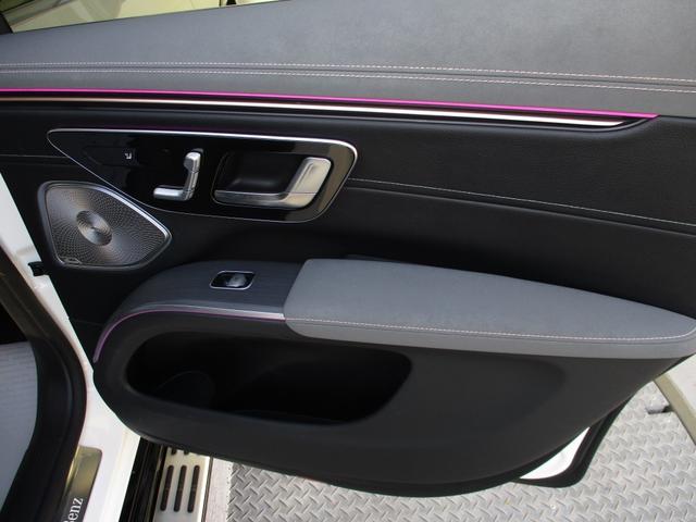 ＥＱＳ ＳＵＶ ＥＱＳ４５０　４Ｍ　ＳＵＶ　ＡＭＧラインパッケージ　デジタルインテリアパッケージ　パノラミックスライディングルーフ　ヘッドアップディスプレイ　３列シート　７人乗り　エアサスペンション　ｍｅコネクト　ナッパレザーシート　パワーシート　シートヒーター（56枚目）