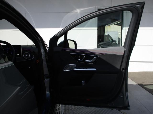 EQE SUV EQE350 4マチック SUV AMGラインパケジ エクスクルーシブパッケージ パノラミックスライディングルーフ ヘッドアップディスプレイ meコネクト エアサスペンション レザーシート パワーシート シートヒーター シートベンチレーター(19枚目)