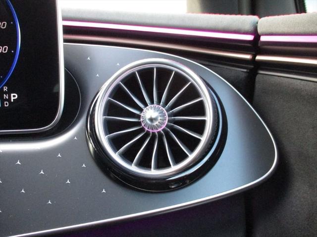 EQE SUV EQE350 4マチック SUV AMGラインパケジ エクスクルーシブパッケージ パノラミックスライディングルーフ ヘッドアップディスプレイ meコネクト エアサスペンション レザーシート パワーシート シートヒーター シートベンチレーター(33枚目)