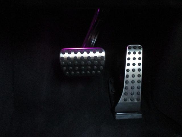 EQE SUV EQE350 4マチック SUV AMGラインパケジ エクスクルーシブパッケージ パノラミックスライディングルーフ ヘッドアップディスプレイ meコネクト エアサスペンション レザーシート パワーシート シートヒーター シートベンチレーター(36枚目)