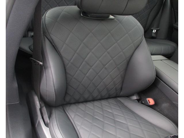 Ｅクラスステーションワゴン Ｅ３００　ステーションワゴン　エクスクルーシブ　デジタルインテリアパッケージ　レザーエクスクルーシブパッケージ　パノラミックスライディングルーフ　ヘッドアップディスプレイ　ｍｅコネクト　エアサスペンション　レザーシート　シートヒーター（15枚目）