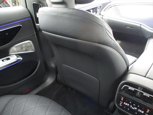 Ｅクラスステーションワゴン Ｅ３００　ステーションワゴン　エクスクルーシブ　デジタルインテリアパッケージ　レザーエクスクルーシブパッケージ　パノラミックスライディングルーフ　ヘッドアップディスプレイ　ｍｅコネクト　エアサスペンション　レザーシート　シートヒーター（63枚目）