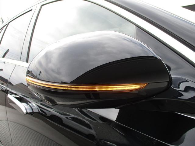 Ｅクラスステーションワゴン Ｅ３００　ステーションワゴン　エクスクルーシブ　デジタルインテリアパッケージ　レザーエクスクルーシブパッケージ　パノラミックスライディングルーフ　ヘッドアップディスプレイ　ｍｅコネクト　エアサスペンション　レザーシート　シートヒーター（71枚目）