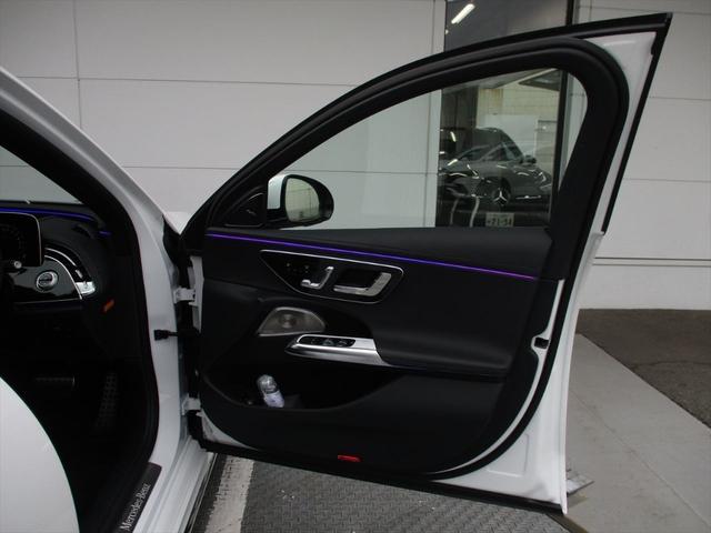 Ｅクラス Ｅ３５０ｅ　スポーツエディションスタードライバーズＰ　デジタルインテリアパッケージ　レザーエクスクルーシブパッケージ　アドバンスドパーキングパッケージ　アドバンスドパッケージ　パノラミックスライディングルーフ　ヘッドアップディスプレイ　ｍｅコネクト（19枚目）