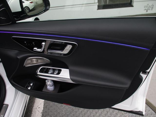 Ｅクラス Ｅ３５０ｅ　スポーツエディションスタードライバーズＰ　デジタルインテリアパッケージ　レザーエクスクルーシブパッケージ　アドバンスドパーキングパッケージ　アドバンスドパッケージ　パノラミックスライディングルーフ　ヘッドアップディスプレイ　ｍｅコネクト（25枚目）