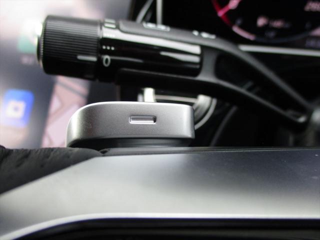 Ｅクラス Ｅ３５０ｅ　スポーツエディションスタードライバーズＰ　デジタルインテリアパッケージ　レザーエクスクルーシブパッケージ　アドバンスドパーキングパッケージ　アドバンスドパッケージ　パノラミックスライディングルーフ　ヘッドアップディスプレイ　ｍｅコネクト（31枚目）