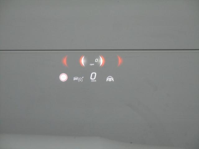 Ｅクラス Ｅ３５０ｅ　スポーツエディションスタードライバーズＰ　デジタルインテリアパッケージ　レザーエクスクルーシブパッケージ　アドバンスドパーキングパッケージ　アドバンスドパッケージ　パノラミックスライディングルーフ　ヘッドアップディスプレイ　ｍｅコネクト（32枚目）