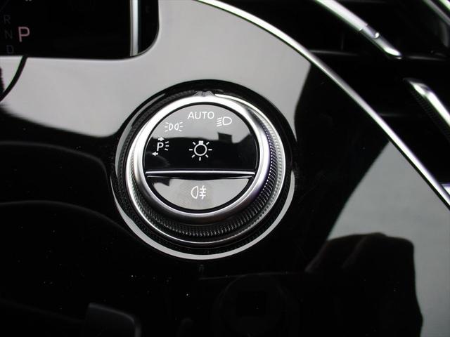 Ｅクラス Ｅ３５０ｅ　スポーツエディションスタードライバーズＰ　デジタルインテリアパッケージ　レザーエクスクルーシブパッケージ　アドバンスドパーキングパッケージ　アドバンスドパッケージ　パノラミックスライディングルーフ　ヘッドアップディスプレイ　ｍｅコネクト（33枚目）