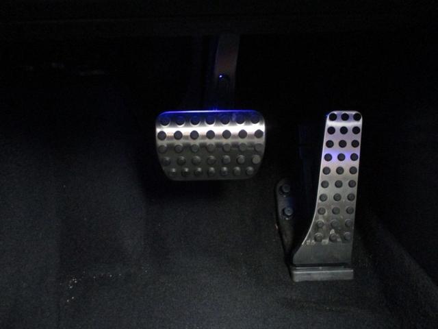 Ｅクラス Ｅ３５０ｅ　スポーツエディションスタードライバーズＰ　デジタルインテリアパッケージ　レザーエクスクルーシブパッケージ　アドバンスドパーキングパッケージ　アドバンスドパッケージ　パノラミックスライディングルーフ　ヘッドアップディスプレイ　ｍｅコネクト（36枚目）