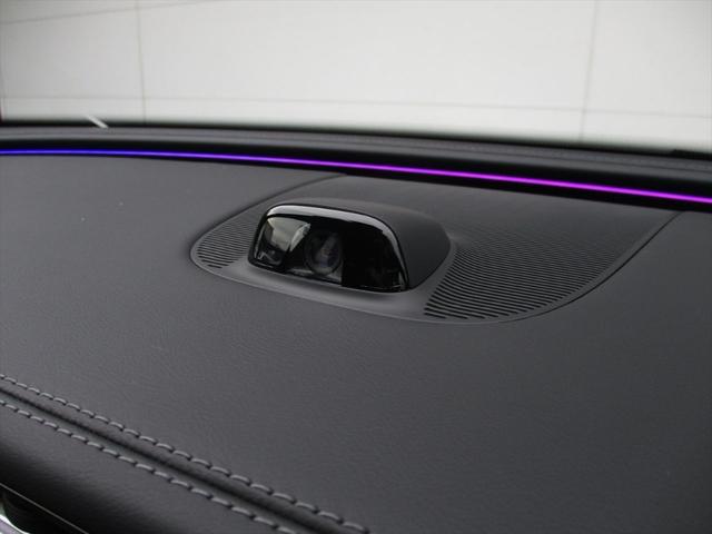 Ｅクラス Ｅ３５０ｅ　スポーツエディションスタードライバーズＰ　デジタルインテリアパッケージ　レザーエクスクルーシブパッケージ　アドバンスドパーキングパッケージ　アドバンスドパッケージ　パノラミックスライディングルーフ　ヘッドアップディスプレイ　ｍｅコネクト（37枚目）