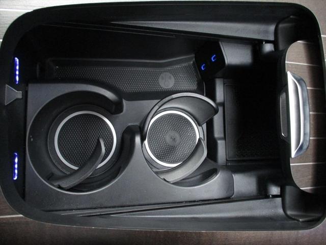 Ｅクラス Ｅ３５０ｅ　スポーツエディションスタードライバーズＰ　デジタルインテリアパッケージ　レザーエクスクルーシブパッケージ　アドバンスドパーキングパッケージ　アドバンスドパッケージ　パノラミックスライディングルーフ　ヘッドアップディスプレイ　ｍｅコネクト（44枚目）