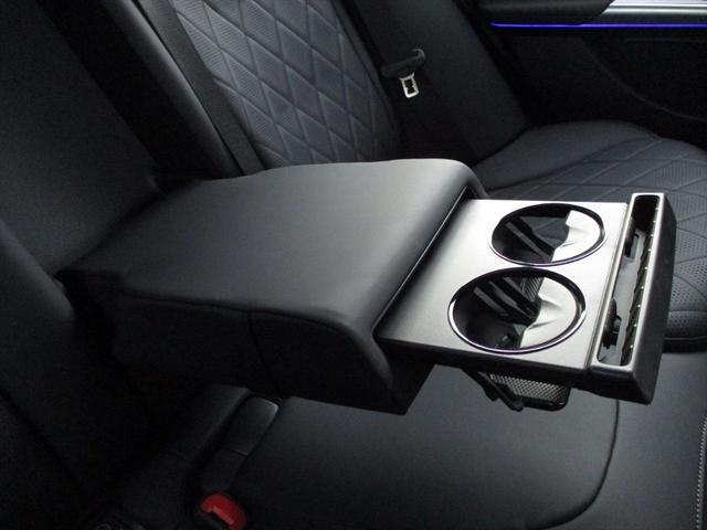 Ｅクラス Ｅ３５０ｅ　スポーツエディションスタードライバーズＰ　デジタルインテリアパッケージ　レザーエクスクルーシブパッケージ　アドバンスドパーキングパッケージ　アドバンスドパッケージ　パノラミックスライディングルーフ　ヘッドアップディスプレイ　ｍｅコネクト（61枚目）