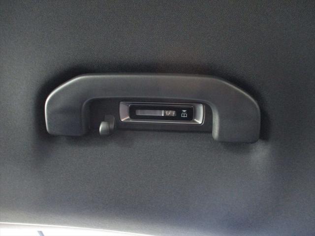 Cクラス C200アバンギャルド AMGラインパッケージ レーダーセーフティーパッケージ meコネクト パワーシート シートヒーター 360度カメラ ETC2.0 ナビゲーション TV パークトロニックシステム 18インチAMGアルミホイール(50枚目)