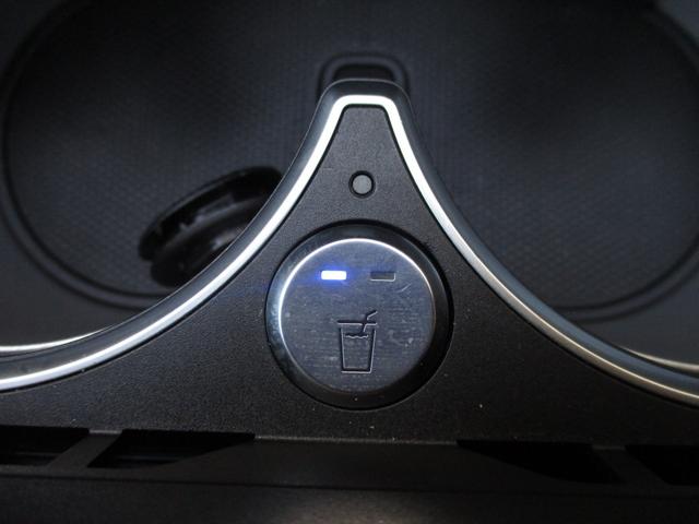 GLE GLE53 4マチック+ デモカー パノラミックスライディングルーフ ヘッドアップディスプレイ 3列シート 7人乗り meコネクト ナッパレザーシート パワーシート シートヒーター シートベンチレーター 360度カメラ(43枚目)