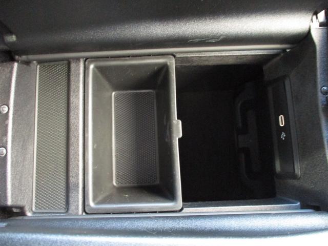 GLE GLE53 4マチック+ デモカー パノラミックスライディングルーフ ヘッドアップディスプレイ 3列シート 7人乗り meコネクト ナッパレザーシート パワーシート シートヒーター シートベンチレーター 360度カメラ(49枚目)