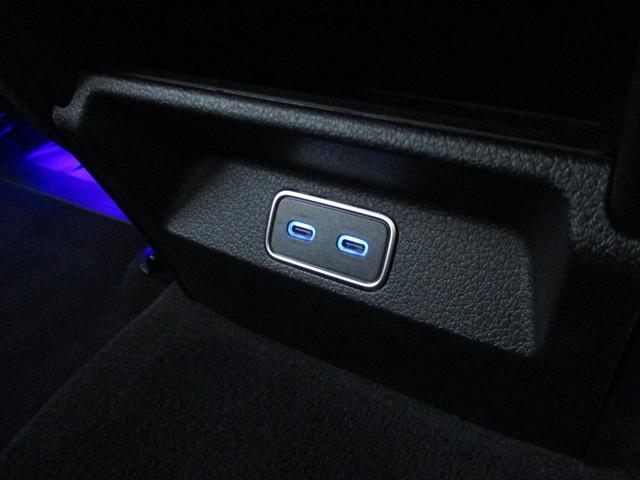 GLE GLE53 4マチック+ デモカー パノラミックスライディングルーフ ヘッドアップディスプレイ 3列シート 7人乗り meコネクト ナッパレザーシート パワーシート シートヒーター シートベンチレーター 360度カメラ(61枚目)