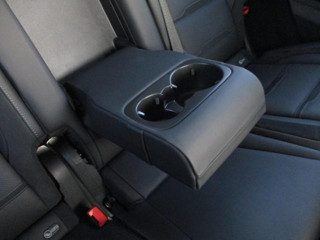 GLE GLE53 4マチック+ デモカー パノラミックスライディングルーフ ヘッドアップディスプレイ 3列シート 7人乗り meコネクト ナッパレザーシート パワーシート シートヒーター シートベンチレーター 360度カメラ(62枚目)