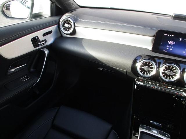 Ａクラスセダン Ａ２００ｄセダンＡＭＧレザエクスクルーシブパッケージ　ＡＭＧラインパッケージ　アドバンスドパッケージ　ヘッドアップディスプレイ　パノラミックスライディングルーフ　ｍｅコネクト　パワーシート　シートヒーター　３６０度カメラ　ＥＴＣ２．０　ナビゲーション（62枚目）