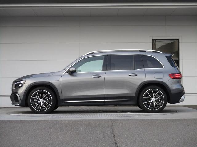 GLB GLB35 4マチック アドバンスドパッケージ パノラミックスライディングルーフ ヘッドアップディスプレイ meコネクト 3列シート 7人乗り レザーシート 革色レッドペッパー パワーシート シートヒーター 360度カメラ(5枚目)