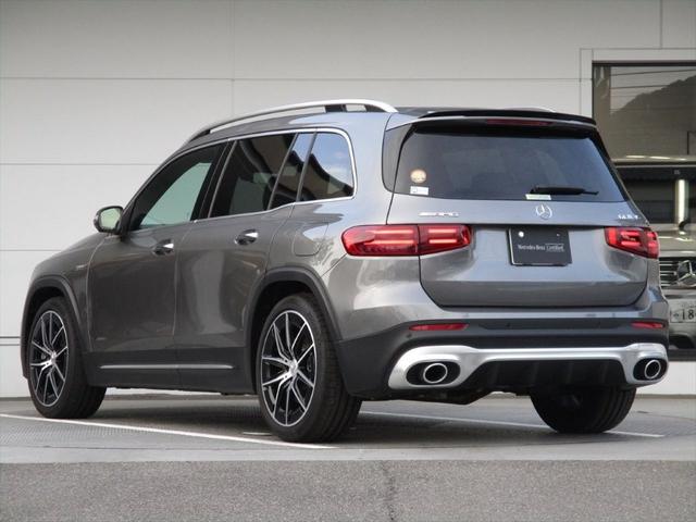 GLB GLB35 4マチック アドバンスドパッケージ パノラミックスライディングルーフ ヘッドアップディスプレイ meコネクト 3列シート 7人乗り レザーシート 革色レッドペッパー パワーシート シートヒーター 360度カメラ(6枚目)