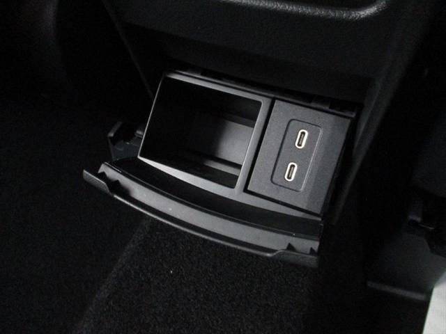 GLB GLB35 4マチック アドバンスドパッケージ パノラミックスライディングルーフ ヘッドアップディスプレイ meコネクト 3列シート 7人乗り レザーシート 革色レッドペッパー パワーシート シートヒーター 360度カメラ(54枚目)