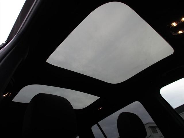 GLB GLB35 4マチック アドバンスドパッケージ パノラミックスライディングルーフ ヘッドアップディスプレイ meコネクト 3列シート 7人乗り レザーシート 革色レッドペッパー パワーシート シートヒーター 360度カメラ(62枚目)