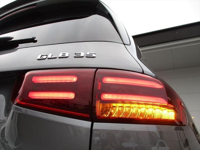 GLB GLB35 4マチック アドバンスドパッケージ パノラミックスライディングルーフ ヘッドアップディスプレイ meコネクト 3列シート 7人乗り レザーシート 革色レッドペッパー パワーシート シートヒーター 360度カメラ(64枚目)