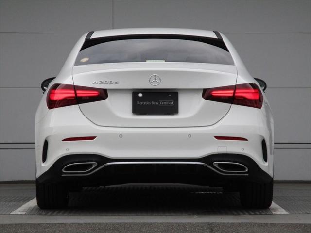 メーカー保証残があるお車は名変時に保証継承致しますので、修理・故障等、新オーナー様が引き続きサービスを正規販売店で受けることが可能です。