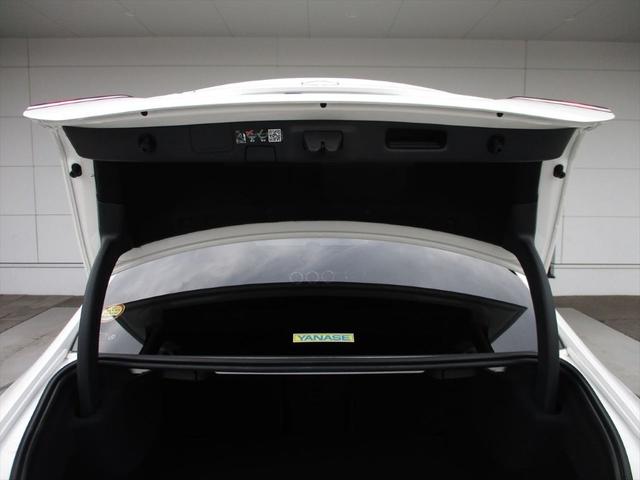 走行距離１０，０００〜１５，０００ｋｍもしくは１年ごとにメンテナンス・インジケータが点灯して点検時期をお知らせします。初回車検まで無料で点検を受けることが可能です。