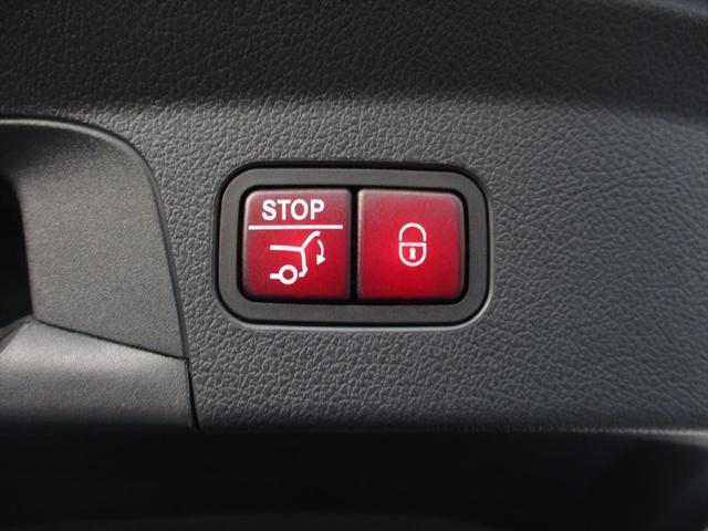 走行距離１０，０００〜１５，０００ｋｍもしくは１年ごとにメンテナンス・インジケータが点灯して点検時期をお知らせします。初回車検まで無料で点検を受けることが可能です。