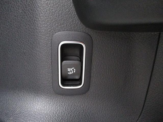 GLAクラス GLA45 S 4マチック+ アドバンスドパッケージ AMGパフォーマンスパッケージ パノラミックスライディングルーフ ヘッドアップディスプレイ meコネクト レザーシート パワーシート シートヒーター 360度カメラ(20枚目)