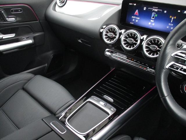 GLAクラス GLA45 S 4マチック+ アドバンスドパッケージ AMGパフォーマンスパッケージ パノラミックスライディングルーフ ヘッドアップディスプレイ meコネクト レザーシート パワーシート シートヒーター 360度カメラ(45枚目)