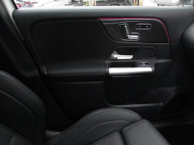 GLAクラス GLA45 S 4マチック+ アドバンスドパッケージ AMGパフォーマンスパッケージ パノラミックスライディングルーフ ヘッドアップディスプレイ meコネクト レザーシート パワーシート シートヒーター 360度カメラ(52枚目)