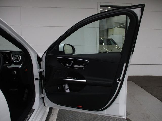 Cクラス C200アバンギャルド AMGラインパッケージ セーフティービジョンパッケージ ドライバーズパッケージ パノラミックスライディングルーフ ヘッドアップディスプレイ meコネクト パワーシート シートヒーター 360度カメラ ETC2.0(19枚目)