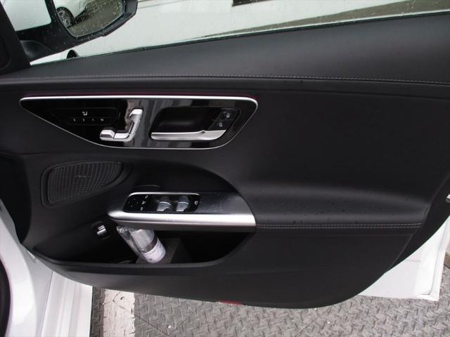 Cクラス C200アバンギャルド AMGラインパッケージ セーフティービジョンパッケージ ドライバーズパッケージ パノラミックスライディングルーフ ヘッドアップディスプレイ meコネクト パワーシート シートヒーター 360度カメラ ETC2.0(23枚目)