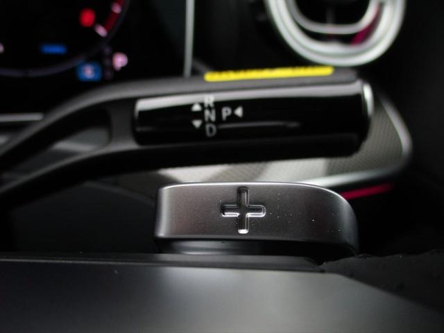 Cクラス C200アバンギャルド AMGラインパッケージ セーフティービジョンパッケージ ドライバーズパッケージ パノラミックスライディングルーフ ヘッドアップディスプレイ meコネクト パワーシート シートヒーター 360度カメラ ETC2.0(28枚目)