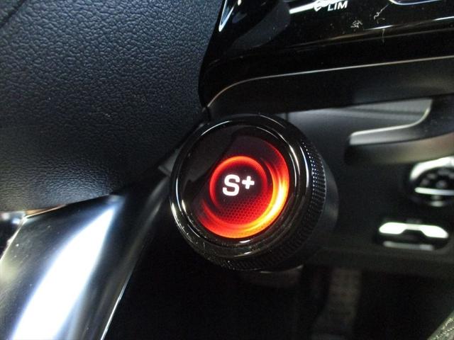 ＳＬ ＳＬ４３　ワンオーナー　ヘッドアップディスプレイ　ｍｅコネクト　ナッパレザーシート　パワーシート　シートヒーター　シートベンチレーター　３６０度カメラ　ＥＴＣ２．０　ナビゲーション　ＴＶ（36枚目）