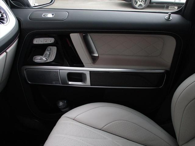 Ｇクラス Ｇ６３　ローンチエディション　ワンオーナー　プラチナホワイトナッパレザーシート　ガラススライディングルーフ　レーダーセーフティーパッケージ　パワーシート　シートヒーター　シートベンチレーター　Ｗエアコン（55枚目）