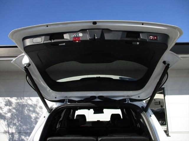 ＧＬＢ ＧＬＢ２００ｄ　４マチックＡＭＧレザエクスクルシブＰ　ワンオーナー　ＡＭＧラインパッケージ　アドバンスドパッケージ　パノラミックスライディングルーフ　ヘッドアップディスプレイ　３列シート　７人乗り　ｍｅコネクト　パワーシート　シートヒーター（8枚目）