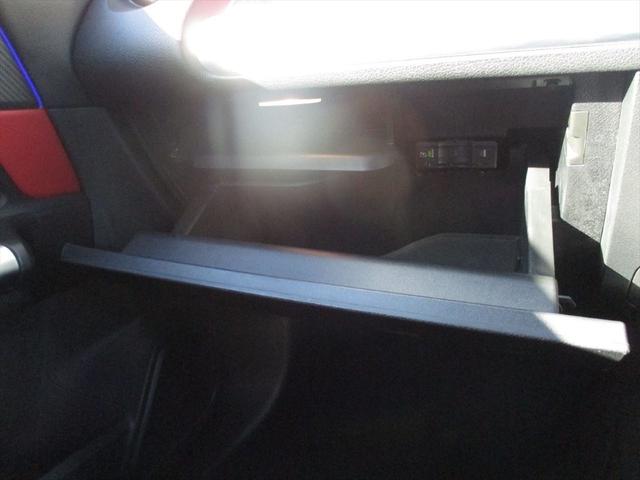 ＧＬＢ ＧＬＢ２００ｄ　４マチックＡＭＧレザエクスクルシブＰ　ワンオーナー　ＡＭＧラインパッケージ　アドバンスドパッケージ　パノラミックスライディングルーフ　ヘッドアップディスプレイ　３列シート　７人乗り　ｍｅコネクト　パワーシート　シートヒーター（50枚目）