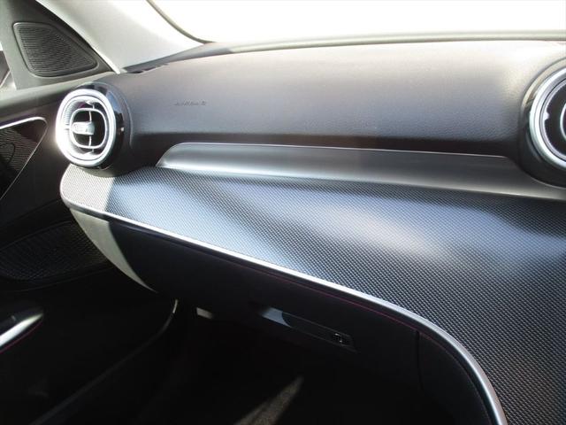 Ｃクラス Ｃ２２０ｄアバンギャルド　セーフティービジョンパッケージ　レーダーセーフティーパッケージ　ヘッドアップディスプレイ　ｍｅコネクト　パワーシート　シートヒーター　３６０度カメラ　ＥＴＣ２．０　ナビゲーション　ＴＶ（45枚目）