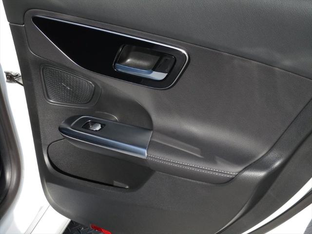 Ｃクラス Ｃ２２０ｄアバンギャルド　セーフティービジョンパッケージ　レーダーセーフティーパッケージ　ヘッドアップディスプレイ　ｍｅコネクト　パワーシート　シートヒーター　３６０度カメラ　ＥＴＣ２．０　ナビゲーション　ＴＶ（49枚目）