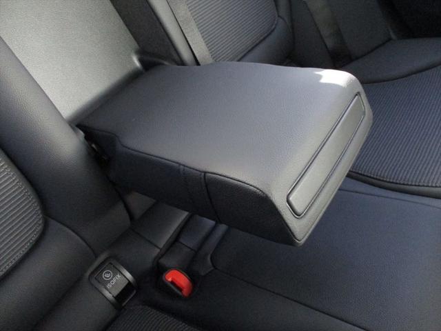 Ｃクラス Ｃ２２０ｄアバンギャルド　セーフティービジョンパッケージ　レーダーセーフティーパッケージ　ヘッドアップディスプレイ　ｍｅコネクト　パワーシート　シートヒーター　３６０度カメラ　ＥＴＣ２．０　ナビゲーション　ＴＶ（52枚目）