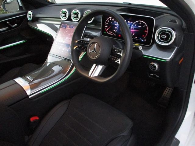Cクラス C220dアバンギャルド AMGラインパッケージ セーフティービジョンパッケージ パノラミックスライディングルーフ ヘッドアップディスプレイ meコネクト パワーシート シートヒーター 360度カメラ ETC2.0 ナビゲーション TV(12枚目)