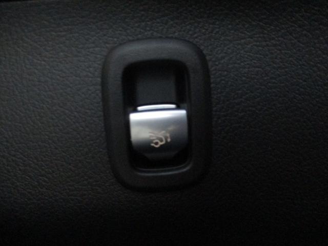 Cクラス C220dアバンギャルド AMGラインパッケージ セーフティービジョンパッケージ パノラミックスライディングルーフ ヘッドアップディスプレイ meコネクト パワーシート シートヒーター 360度カメラ ETC2.0 ナビゲーション TV(22枚目)