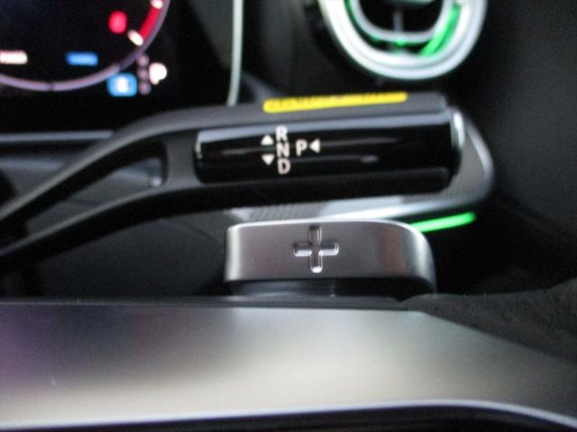 Cクラス C220dアバンギャルド AMGラインパッケージ セーフティービジョンパッケージ パノラミックスライディングルーフ ヘッドアップディスプレイ meコネクト パワーシート シートヒーター 360度カメラ ETC2.0 ナビゲーション TV(28枚目)